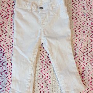Old navy toddler skinny white jeans, new!